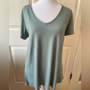 Aratta Silent Journey Katie T-Shirt Floral Back Hi Lo Tee Blue Size Medium